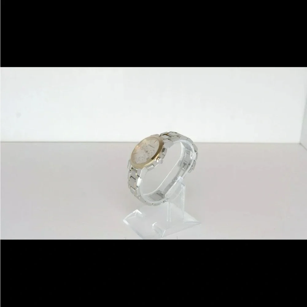 Burberry bu1374 Watch #129 new battery